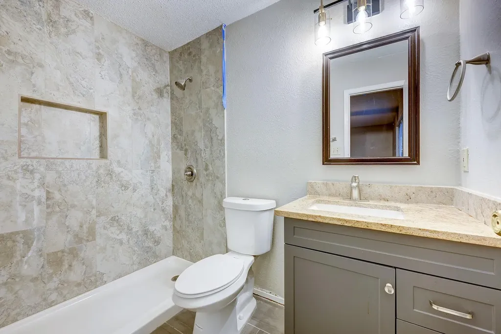6300 Capriola Drive Austin TX 78745
