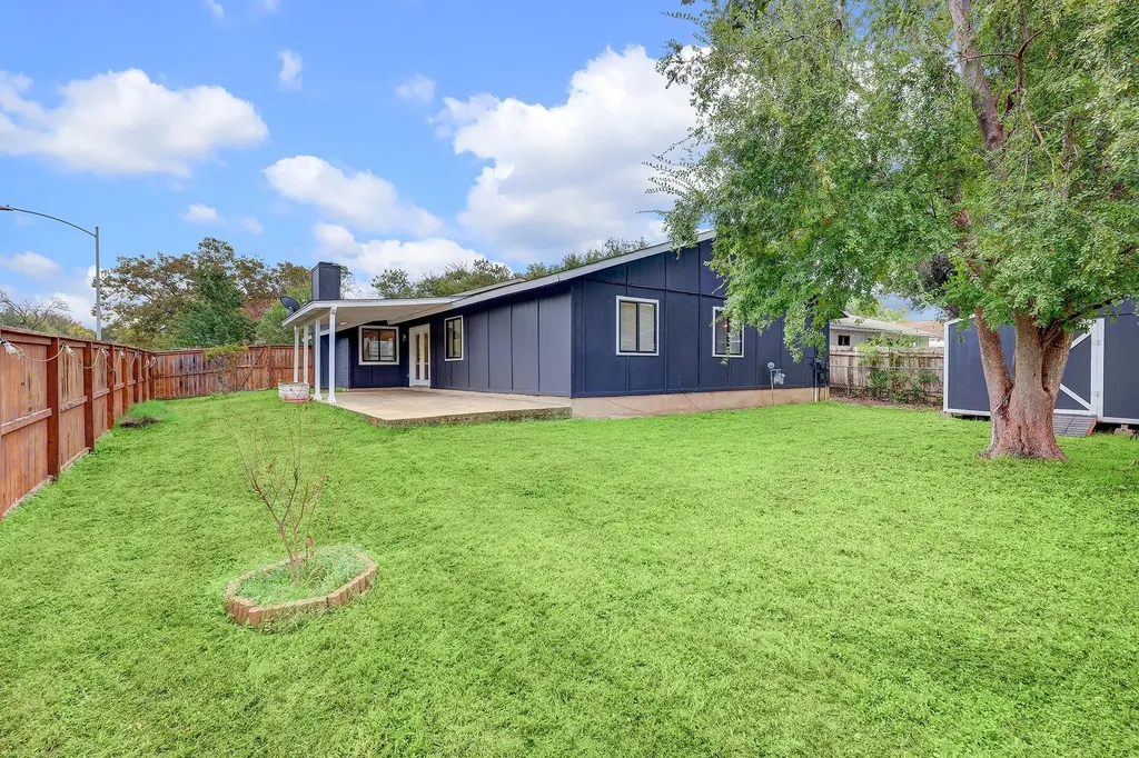 6300 Capriola Drive Austin TX 78745