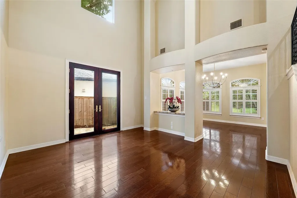 3903 Gaines Court Austin TX 78735
