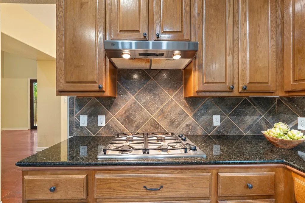 3903 Gaines Court Austin TX 78735