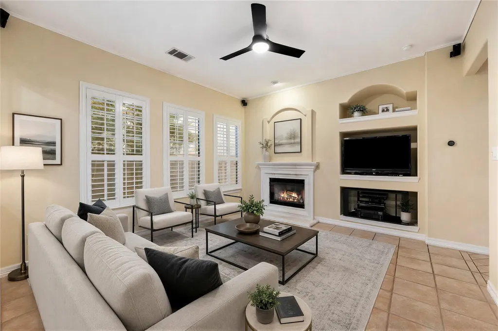 3903 Gaines Court Austin TX 78735