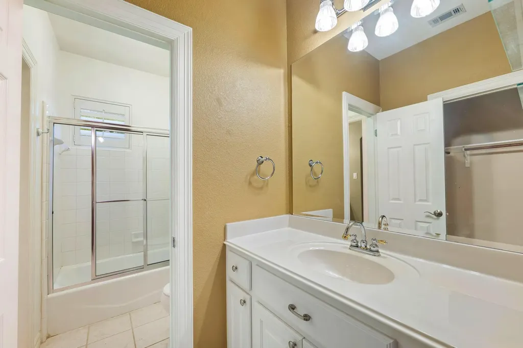 3903 Gaines Court Austin TX 78735