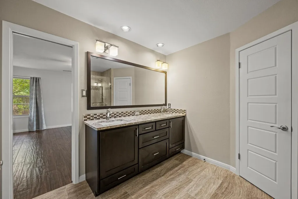 4820 Marblehead Drive Austin TX 78727