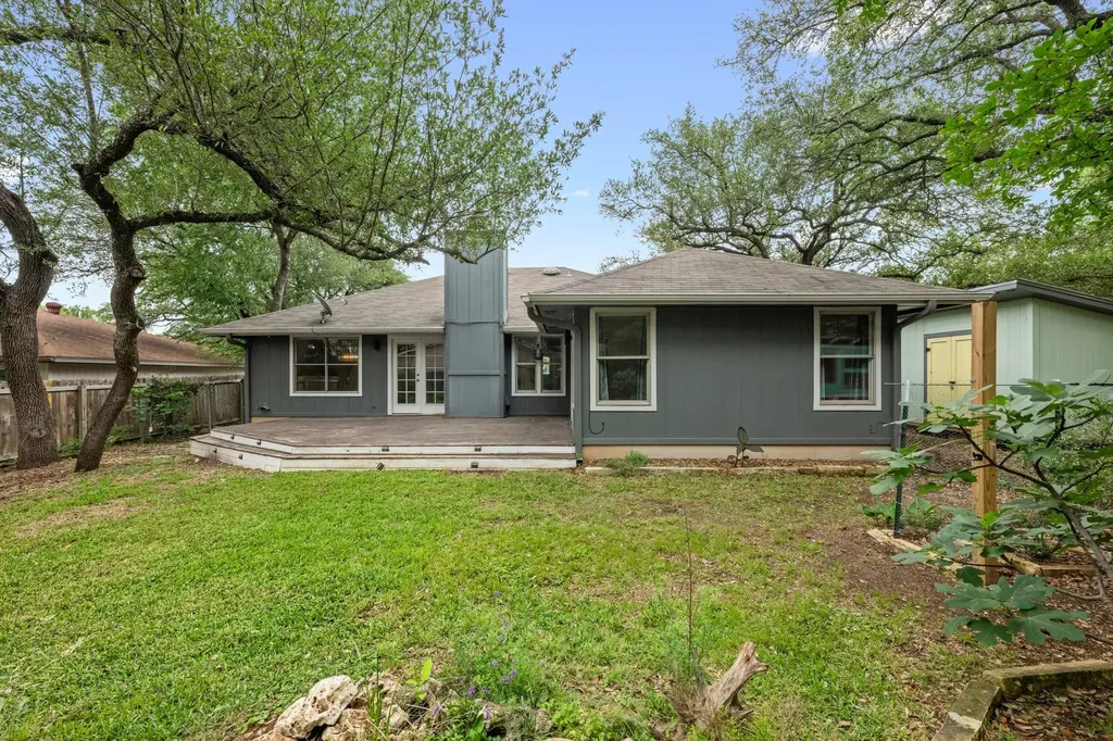 4820 Marblehead Drive Austin TX 78727
