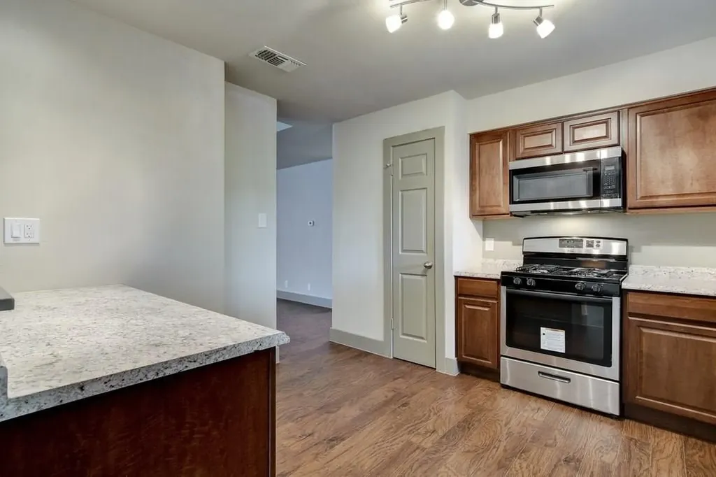 9415 Quail Meadow Drive Austin TX 78758