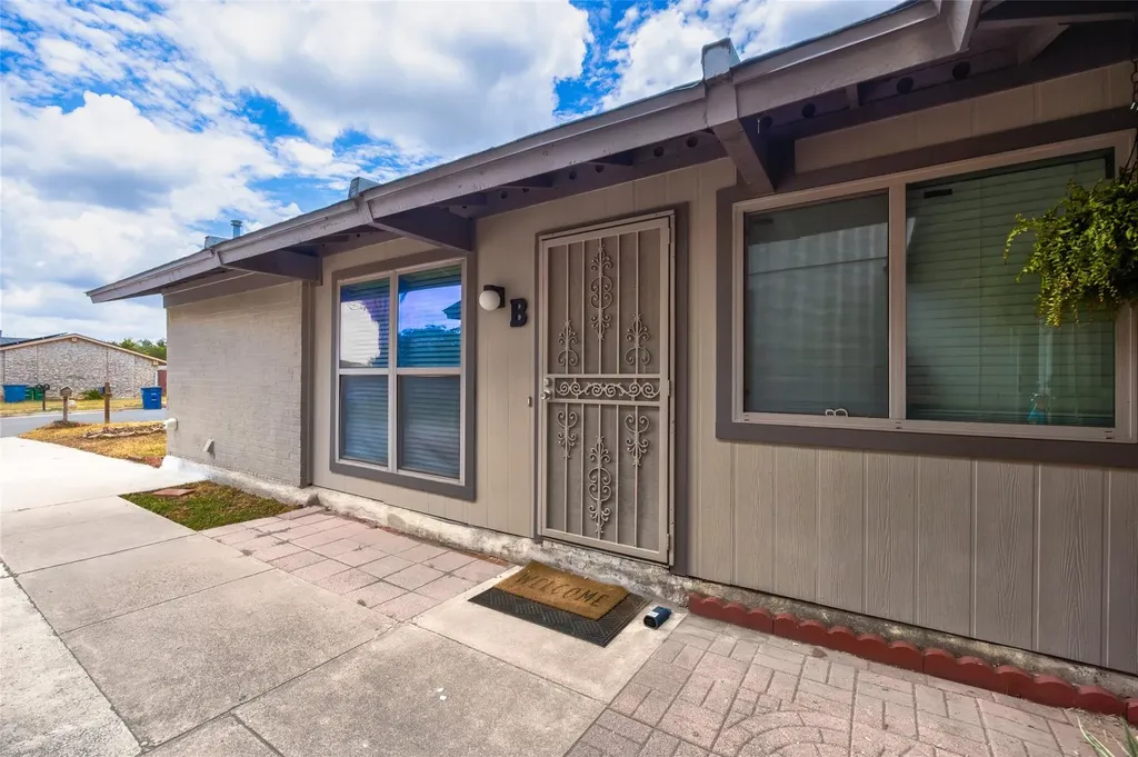9415 Quail Meadow Drive Austin TX 78758