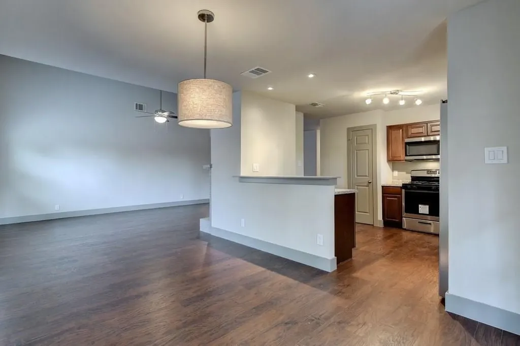 9415 Quail Meadow Drive Austin TX 78758