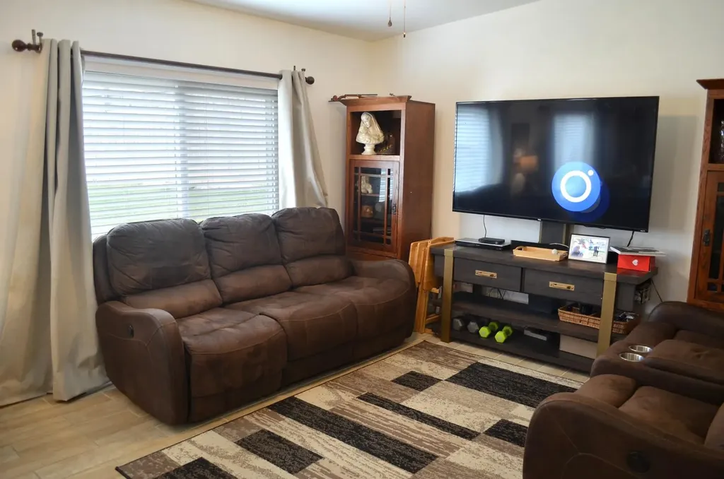 907 Pepperell Court Austin TX 78753