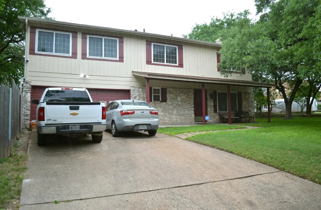 907 Pepperell Court Austin TX 78753