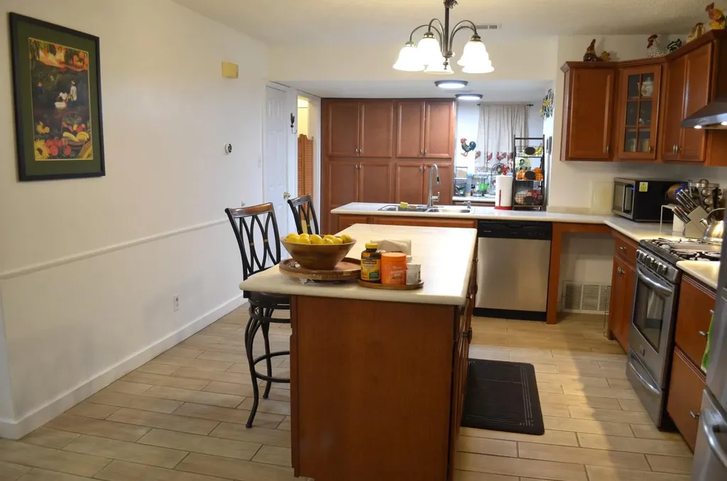 907 Pepperell Court Austin TX 78753