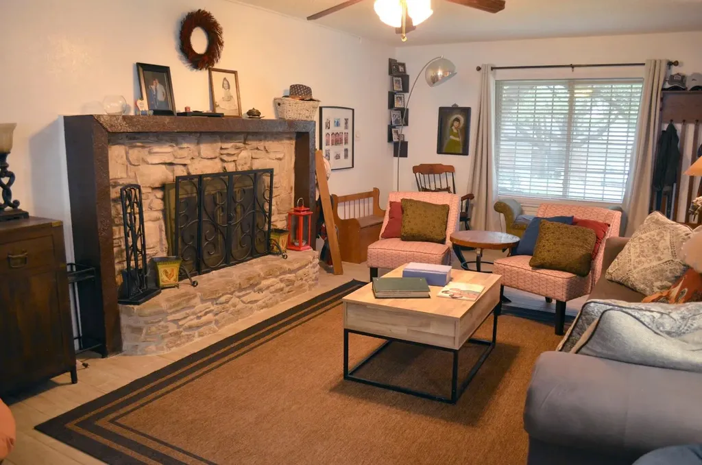 907 Pepperell Court Austin TX 78753