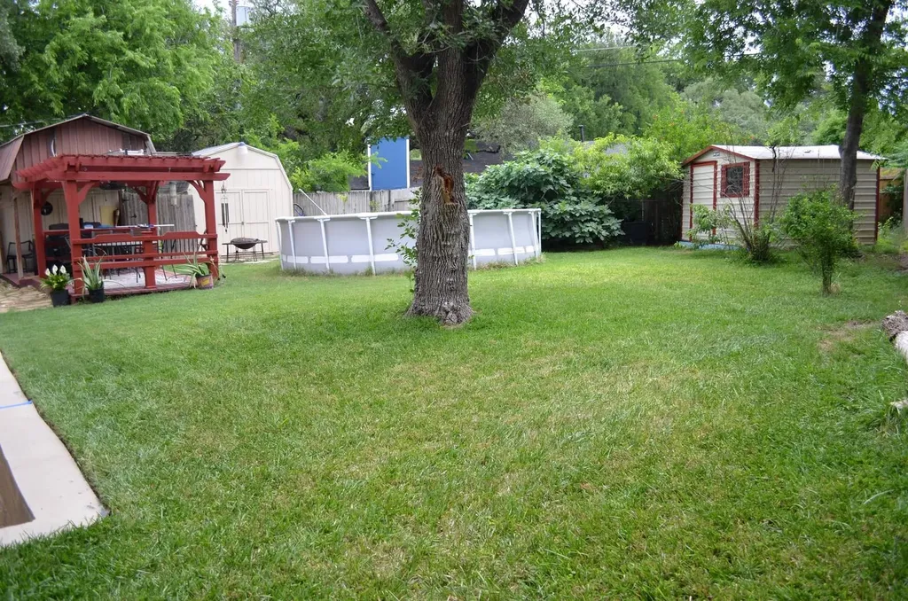 907 Pepperell Court Austin TX 78753