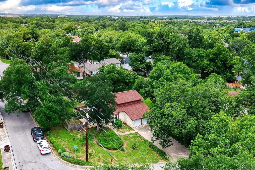 300 Pecan Lane Round Rock TX 78664