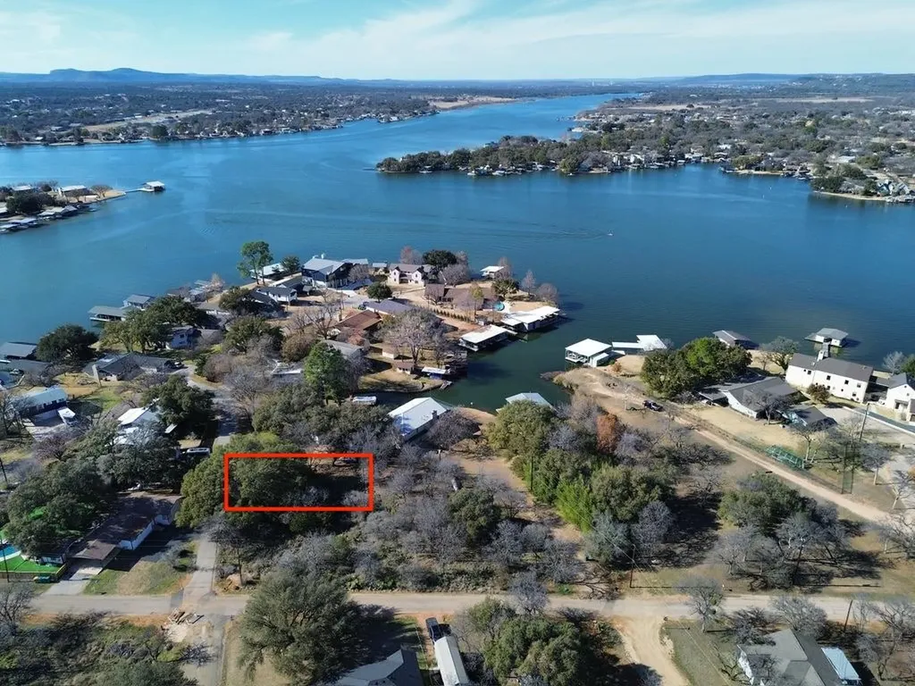 304 W Briarway Drive Granite Shoals TX 78654