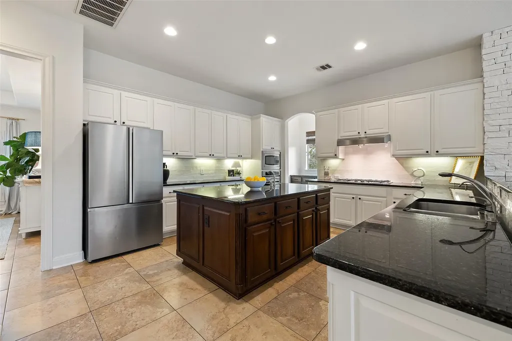 15713 Spillman Ranch Loop Austin TX 78738