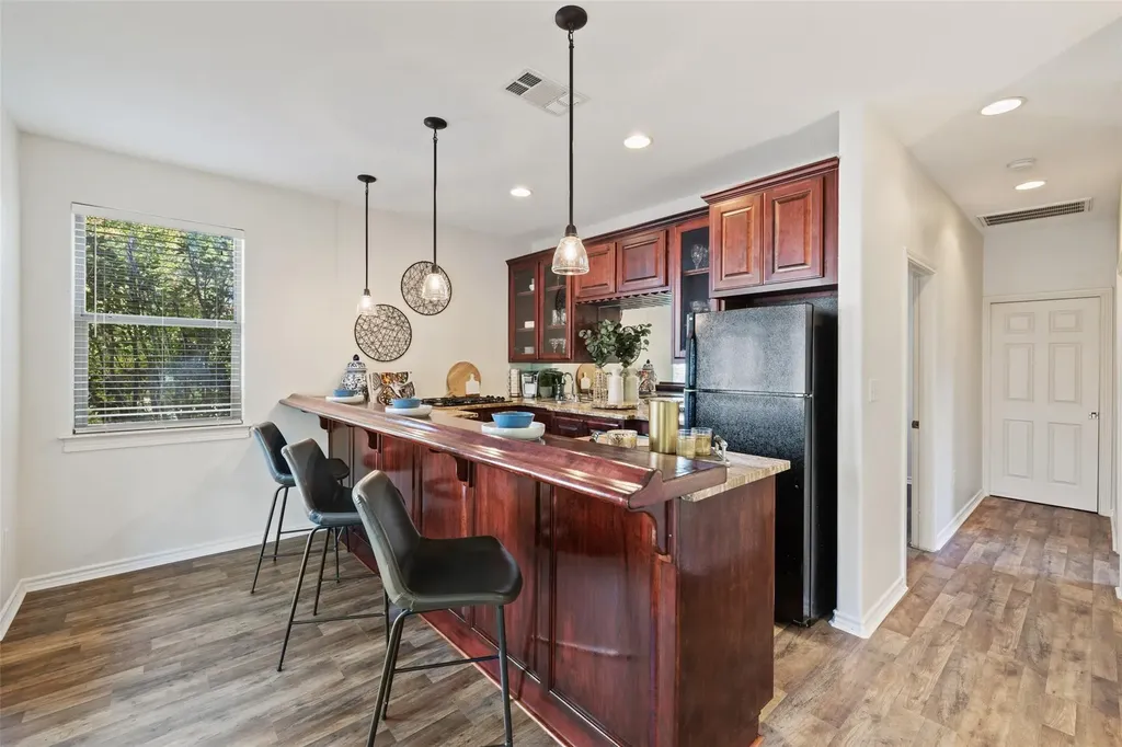 15713 Spillman Ranch Loop Austin TX 78738