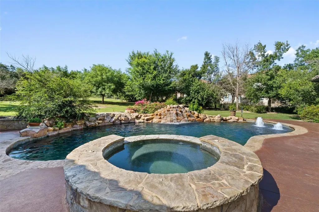 15713 Spillman Ranch Loop Austin TX 78738