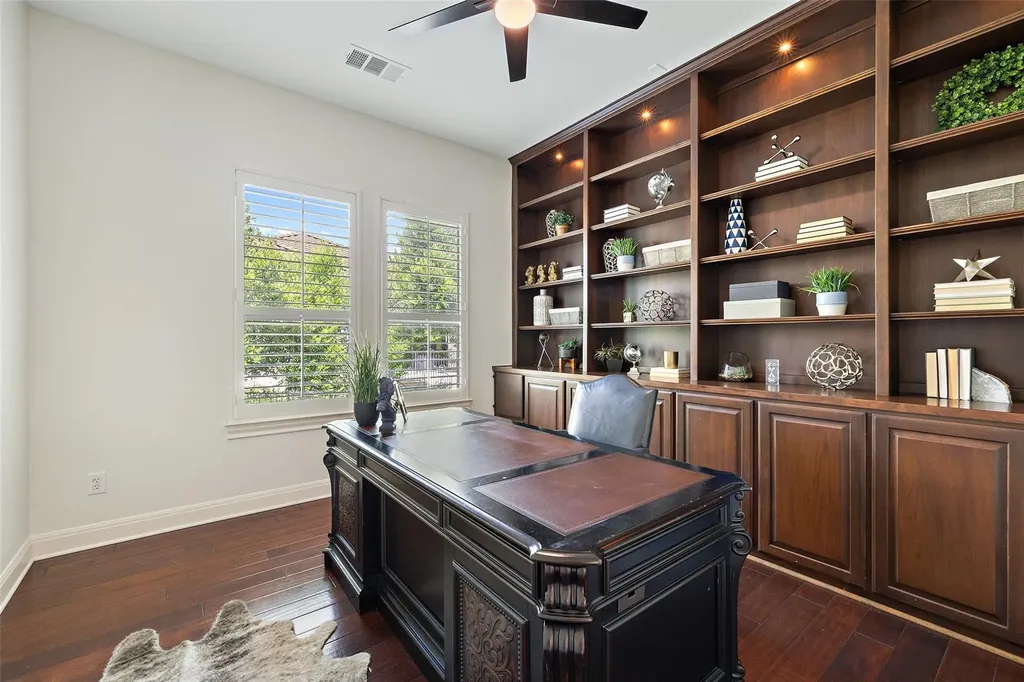 15713 Spillman Ranch Loop Austin TX 78738