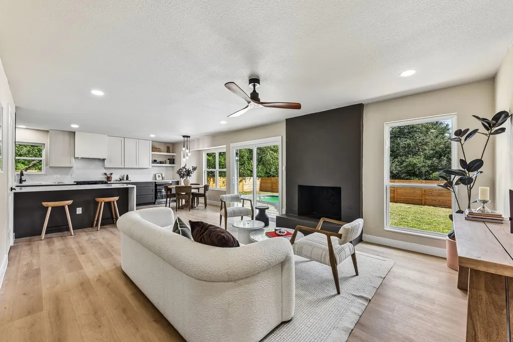 7523 Glenhill Road Austin TX 78752