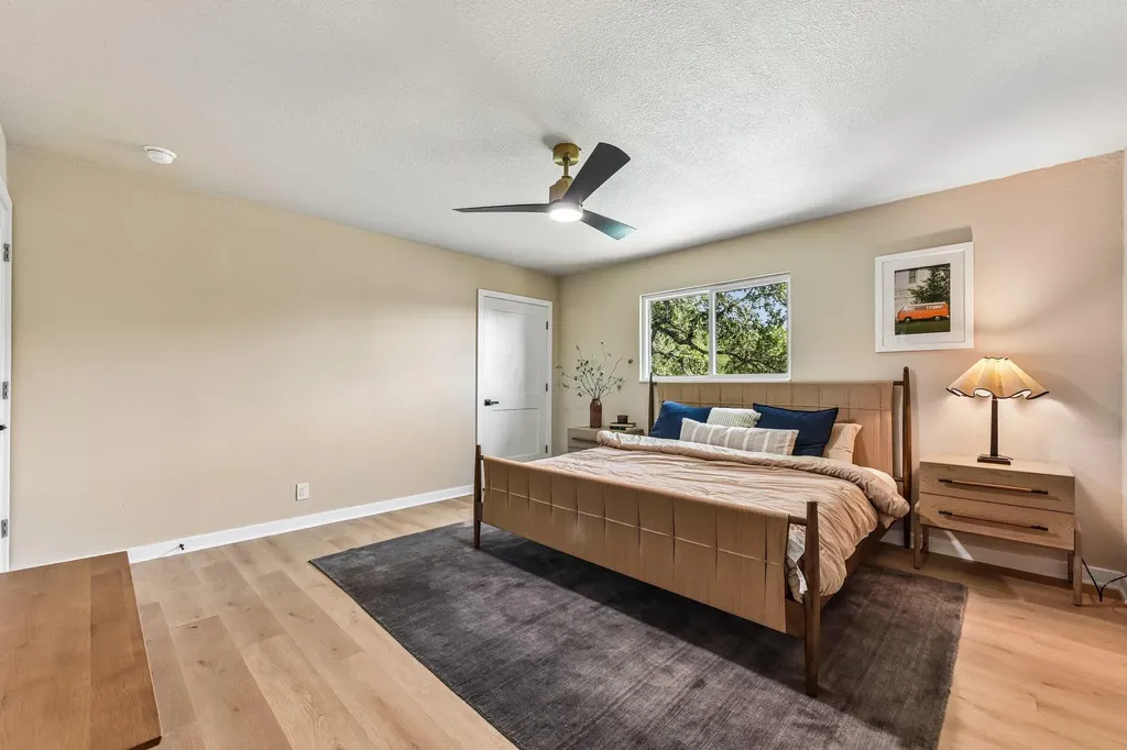 7523 Glenhill Road Austin TX 78752