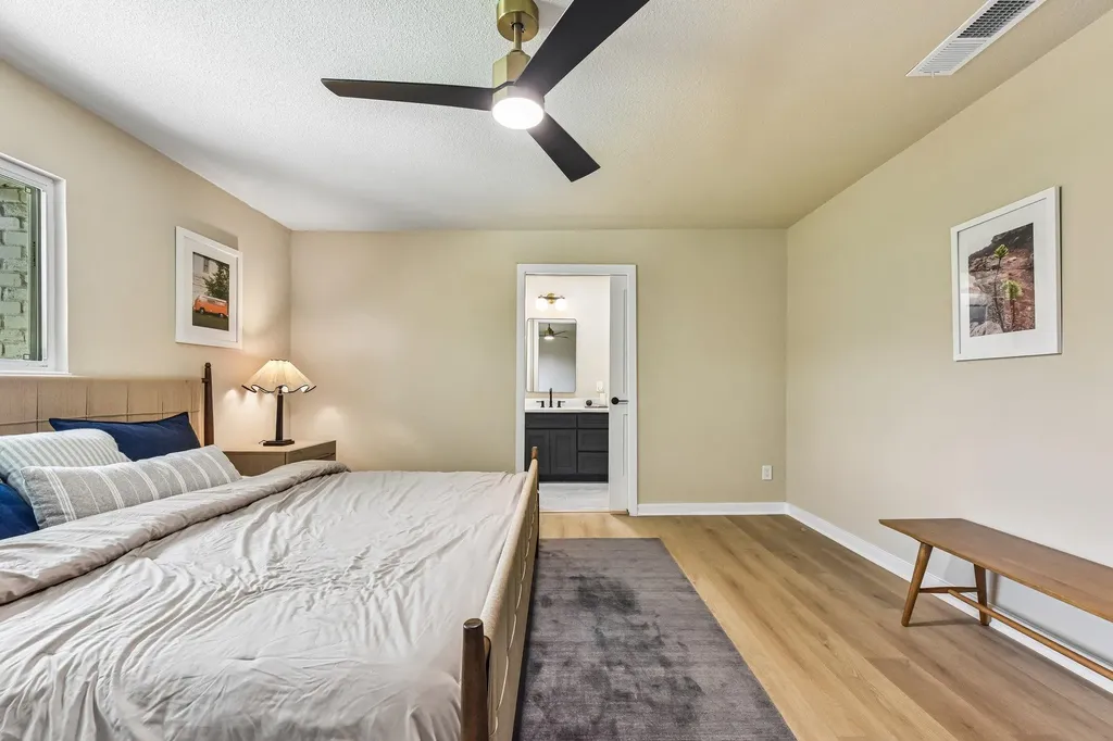 7523 Glenhill Road Austin TX 78752