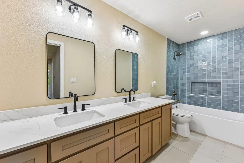 7523 Glenhill Road Austin TX 78752