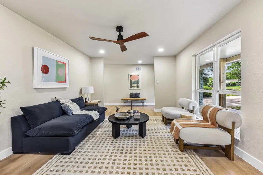 7523 Glenhill Road Austin TX 78752