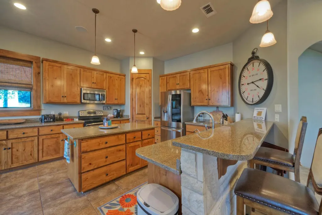 4834 Travis Oaks Drive Marble Falls TX 78654