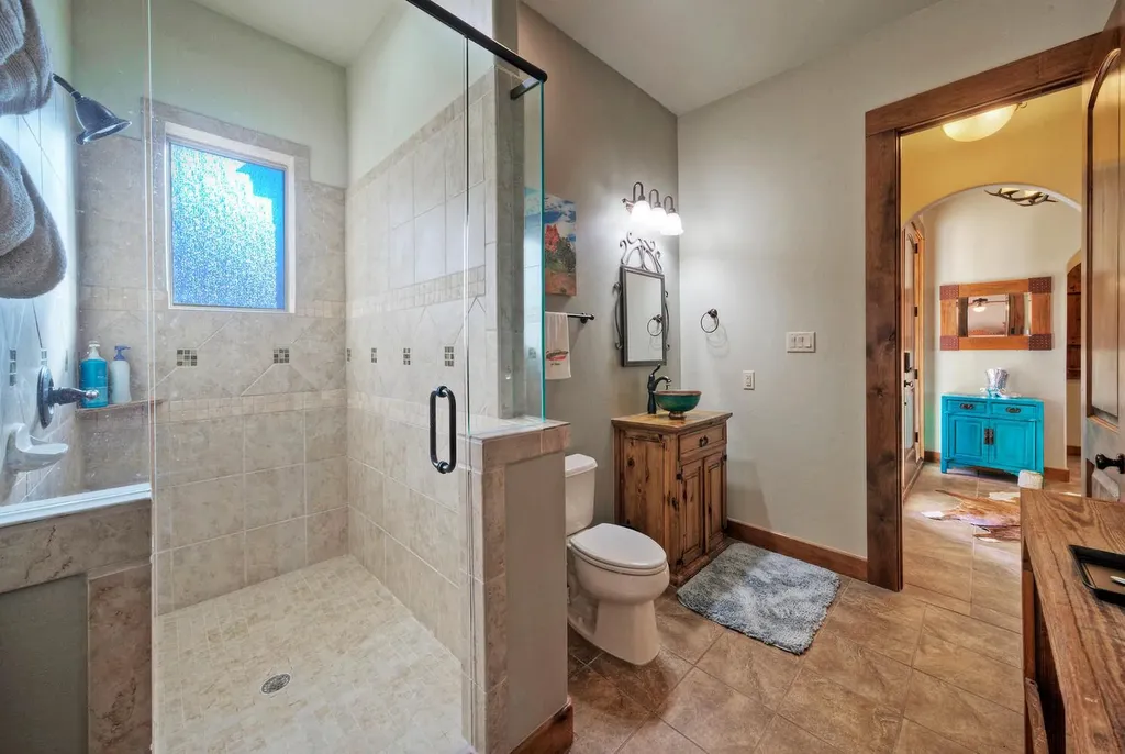 4834 Travis Oaks Drive Marble Falls TX 78654