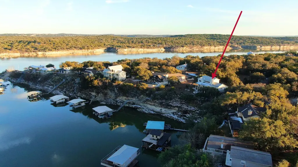 4834 Travis Oaks Drive Marble Falls TX 78654