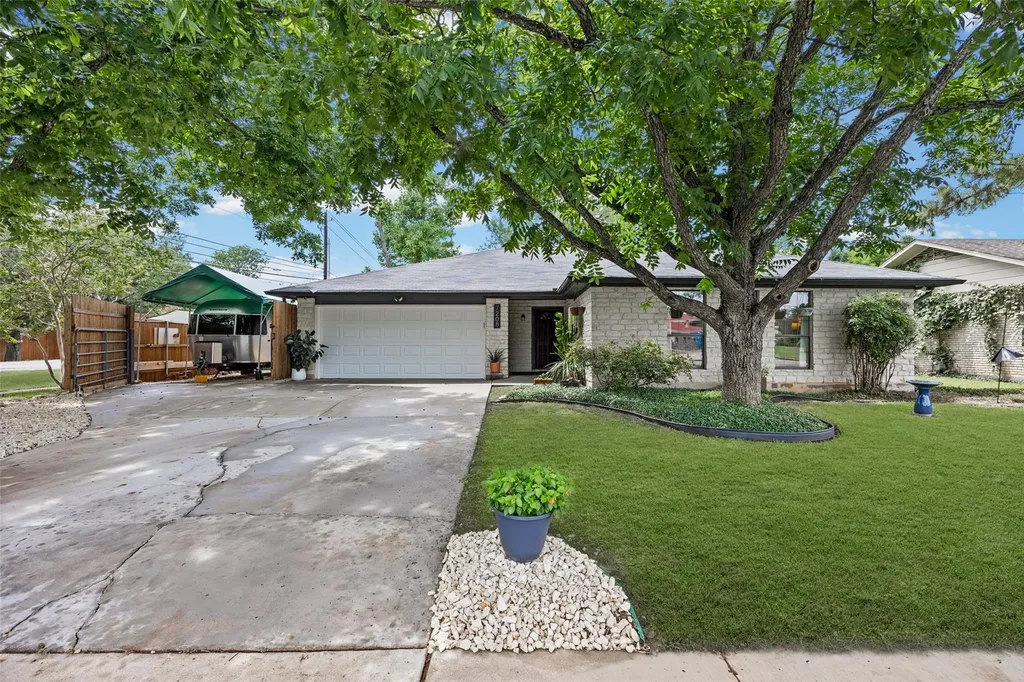 7208 Reaburn Street Austin TX 78749