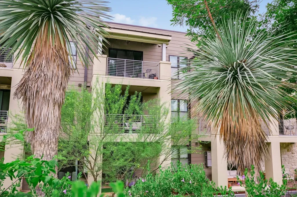 2733 Dulce Lane Austin TX 78704