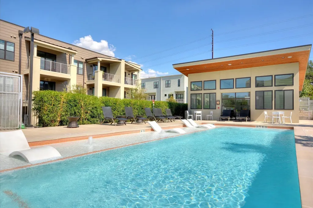 2733 Dulce Lane Austin TX 78704