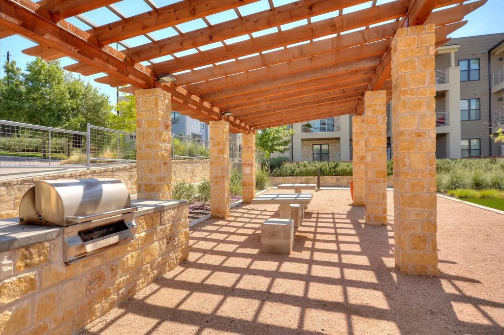2733 Dulce Lane Austin TX 78704