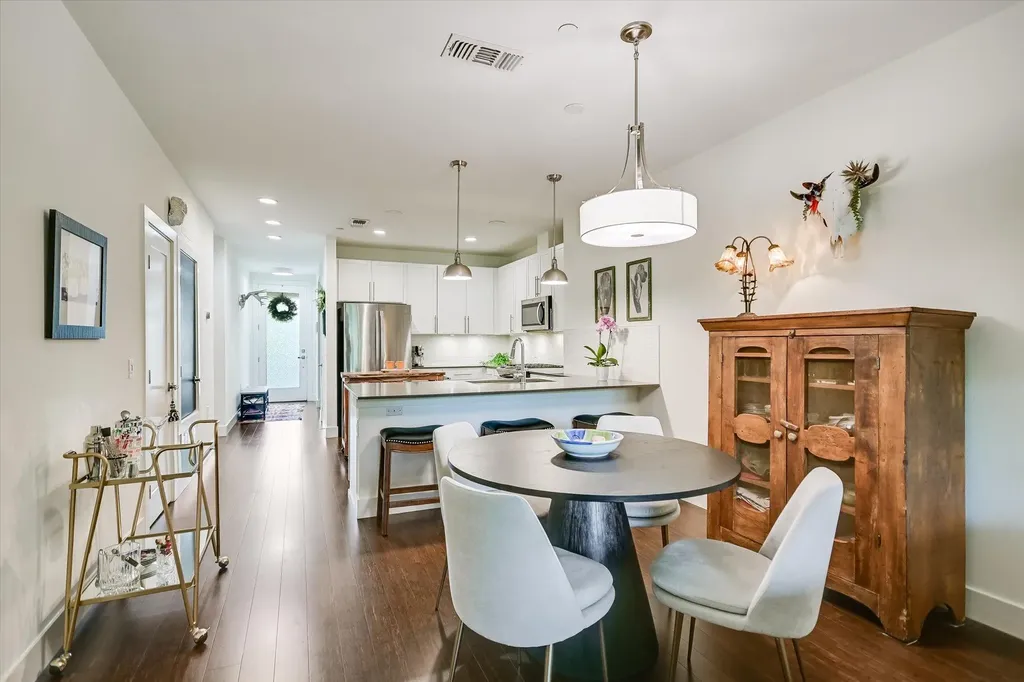 2733 Dulce Lane Austin TX 78704