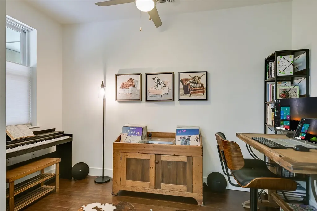 2733 Dulce Lane Austin TX 78704