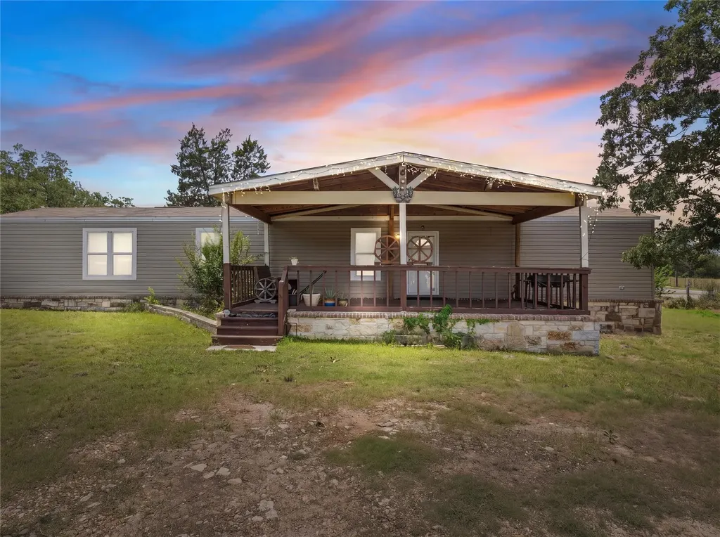 109 Hibiscus Cove Elgin TX 78621