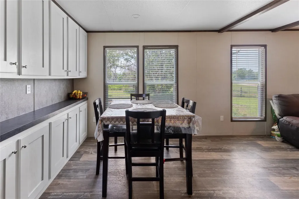 109 Hibiscus Cove Elgin TX 78621
