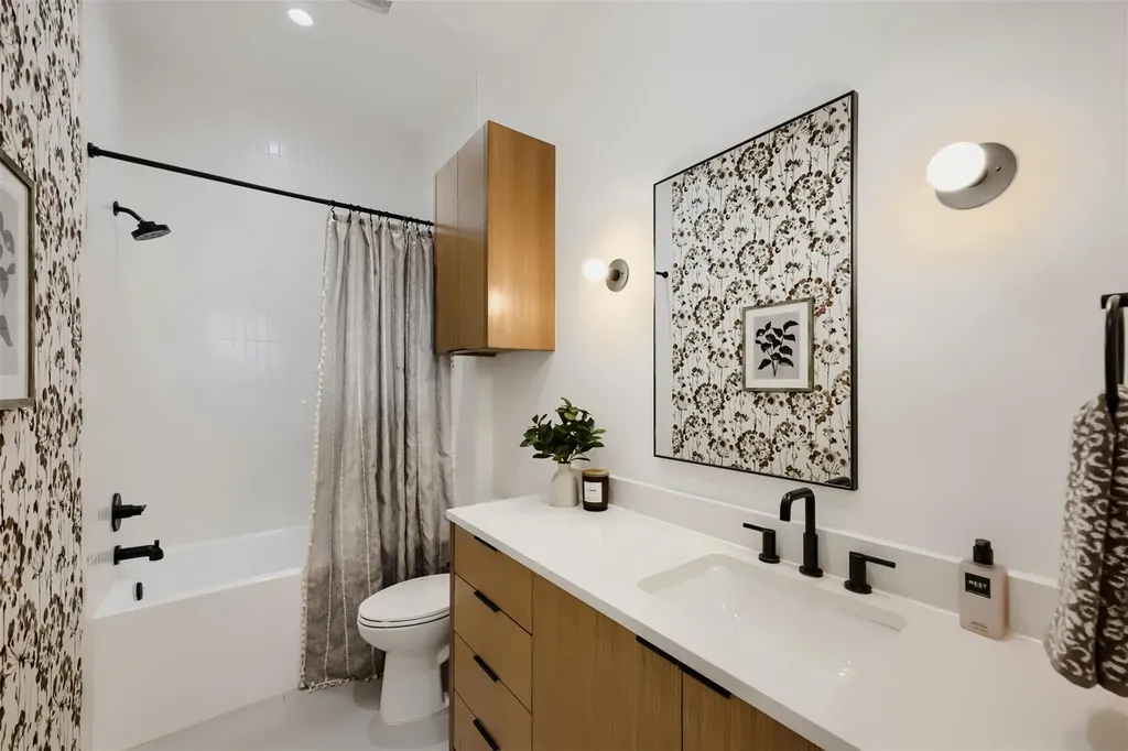 1304 Richcreek Road Austin TX 78757