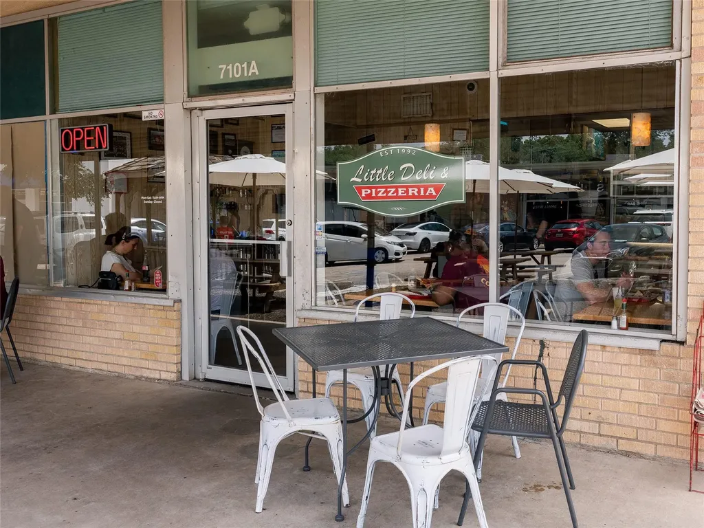 1304 Richcreek Road Austin TX 78757
