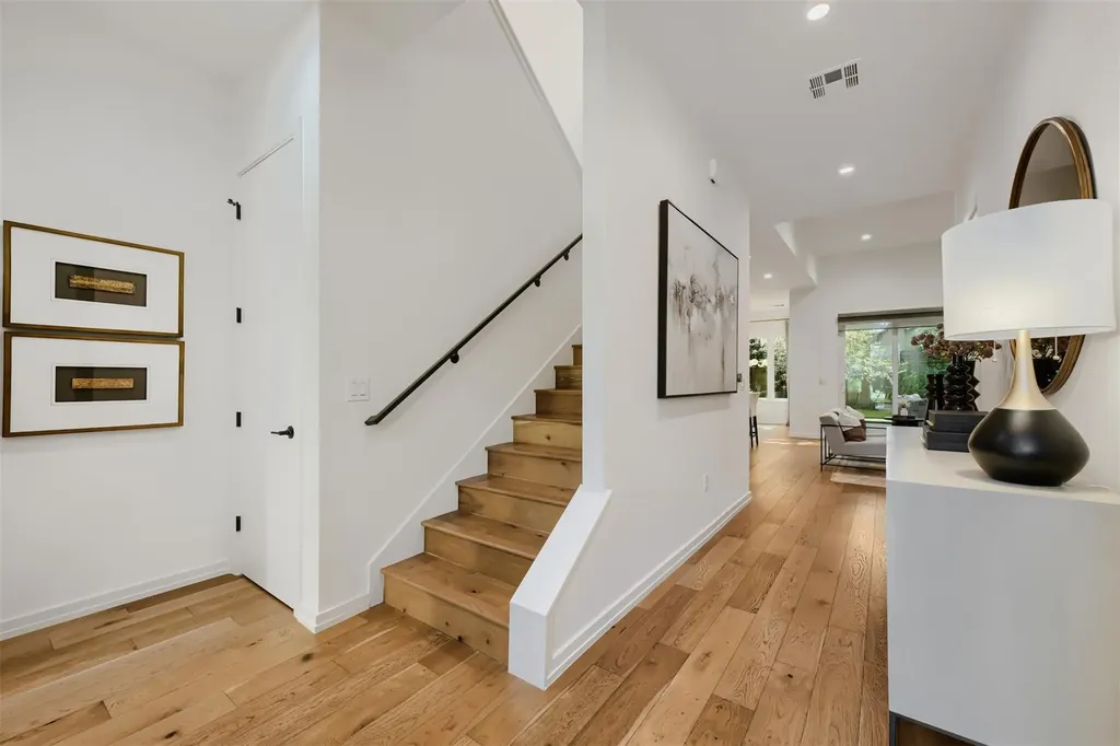 1304 Richcreek Road Austin TX 78757