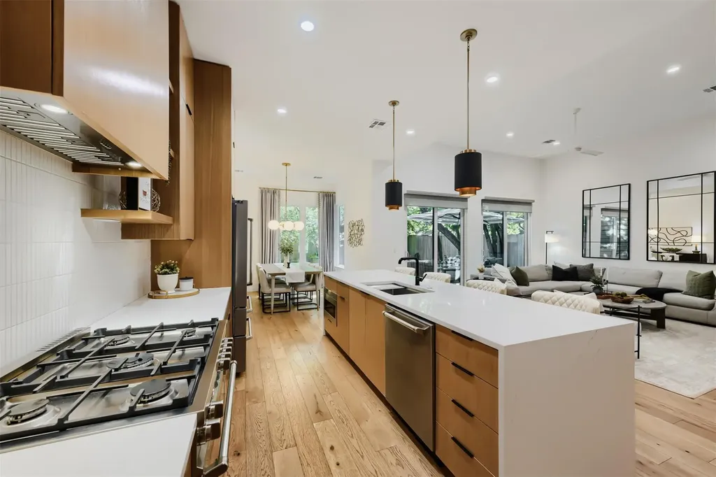 1304 Richcreek Road Austin TX 78757