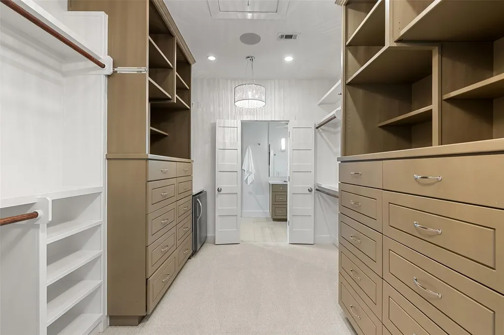 1704 East Side Drive Austin TX 78704