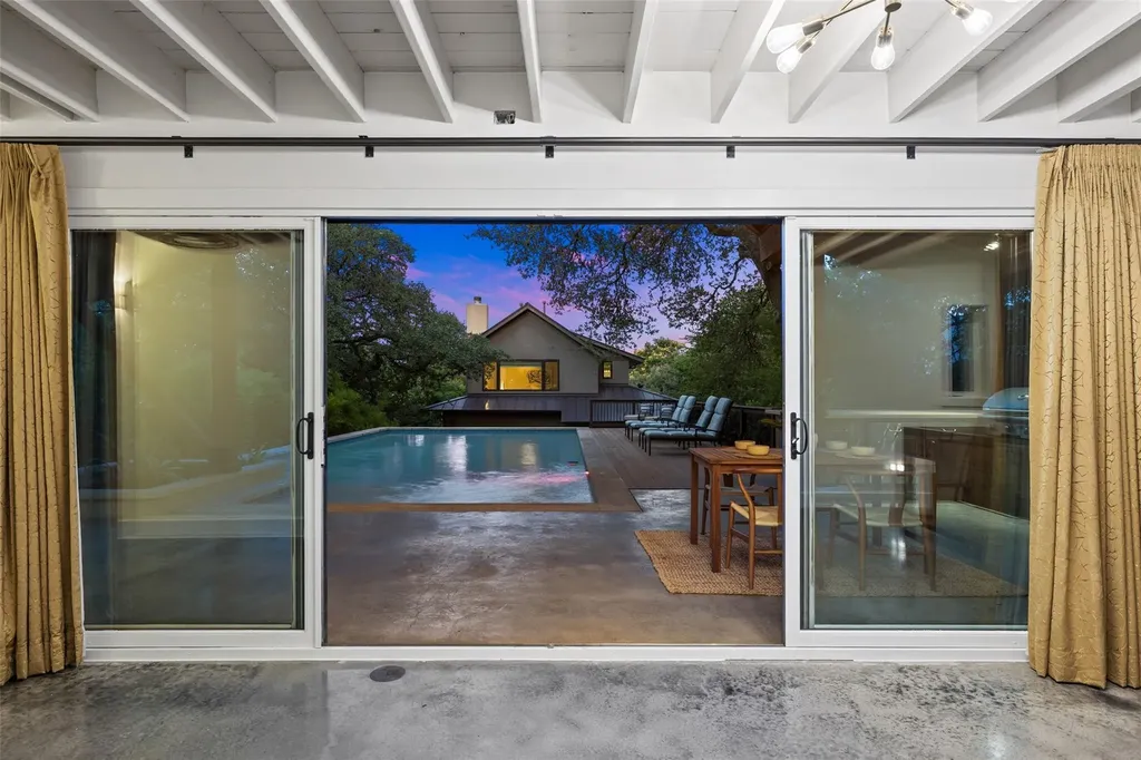 1704 East Side Drive Austin TX 78704