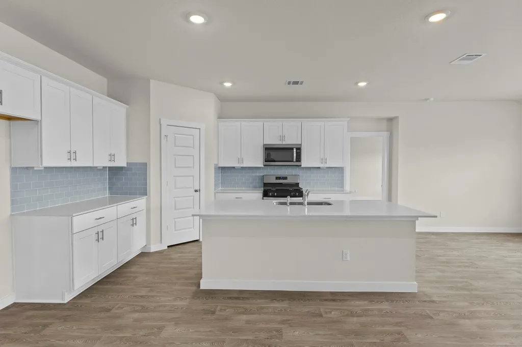 426 Kolbo Crossing Cove Lockhart TX 78644