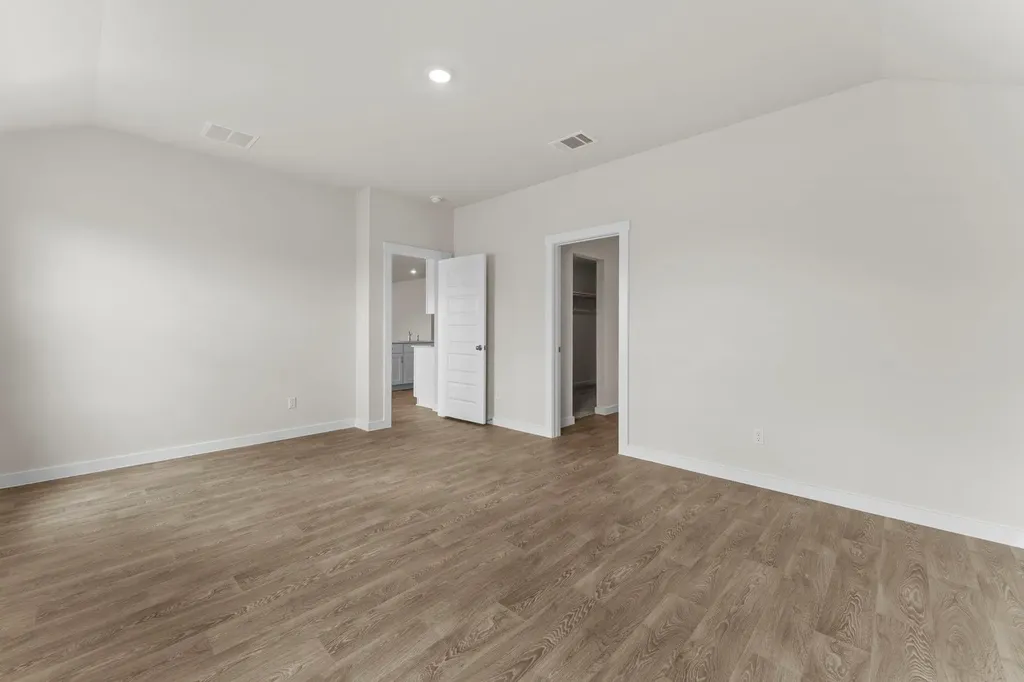 426 Kolbo Crossing Cove Lockhart TX 78644