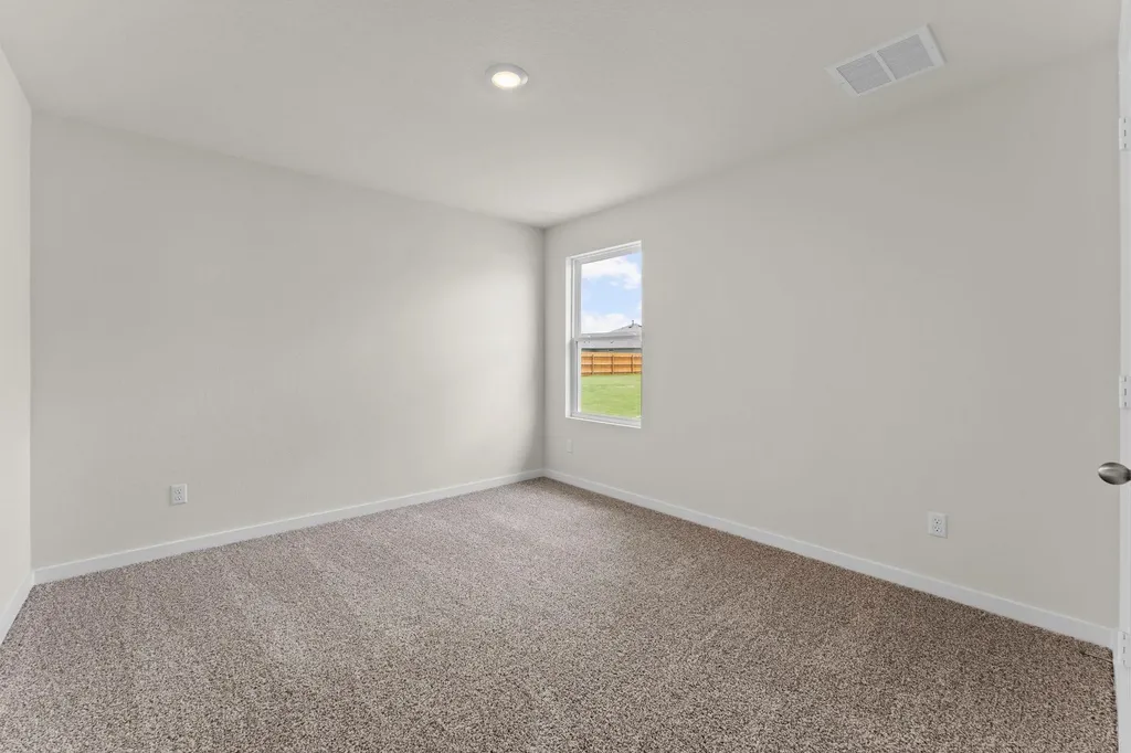 426 Kolbo Crossing Cove Lockhart TX 78644