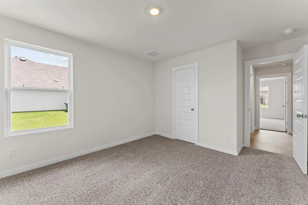 426 Kolbo Crossing Cove Lockhart TX 78644
