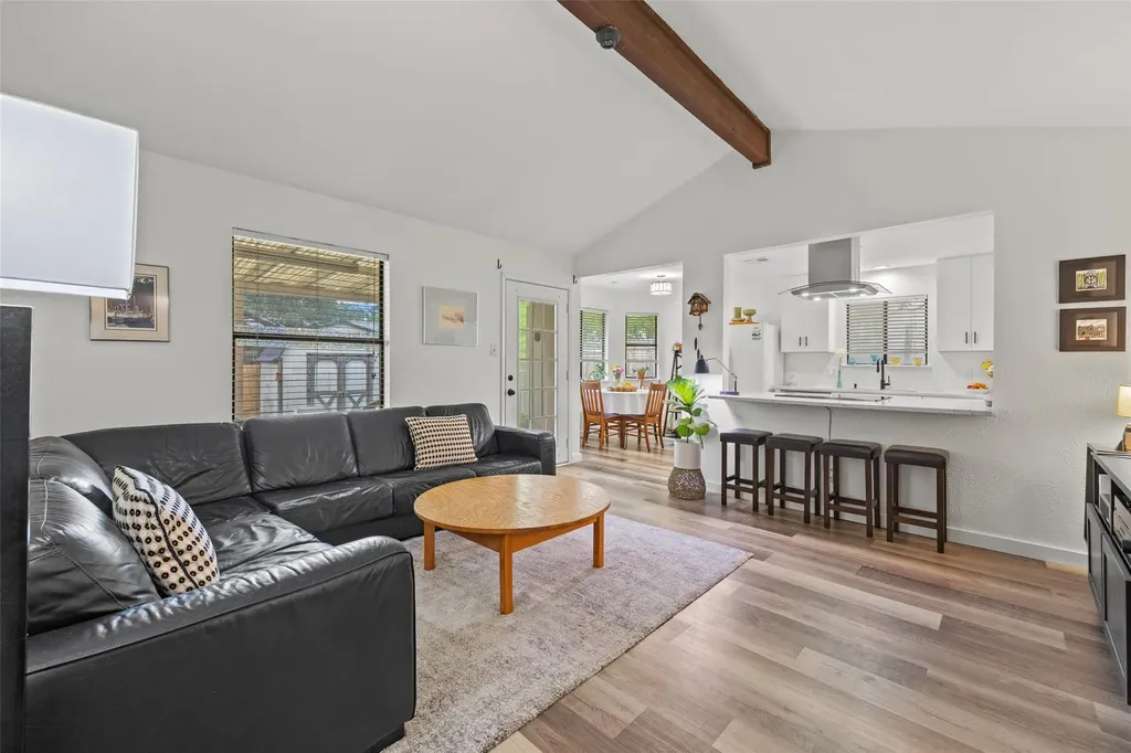 5506 S Pleasant Valley Road Austin TX 78744