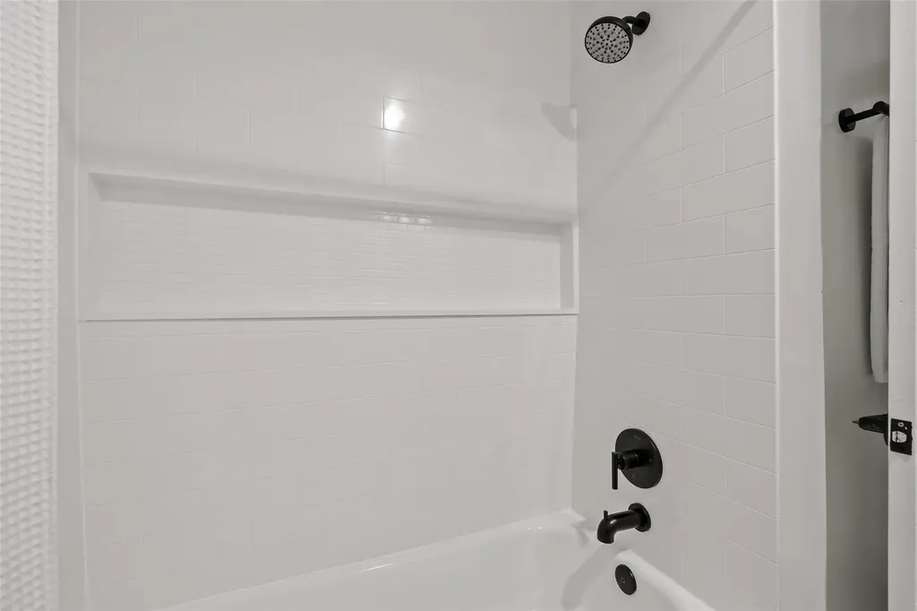 5506 S Pleasant Valley Road Austin TX 78744